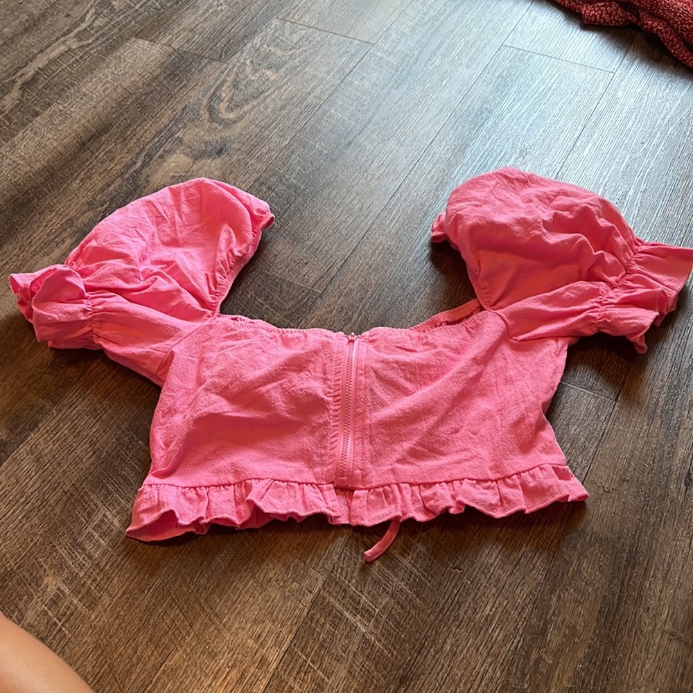 Pink crop top - Picture 2 of 2